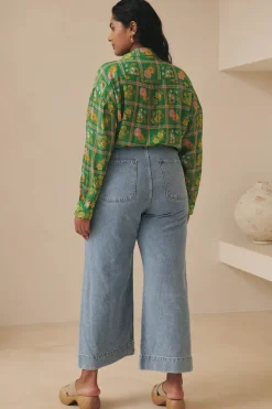 Classic Denim Cropped Jeans