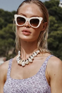 Marilyn with Brown Gradient Lens Sunglasses