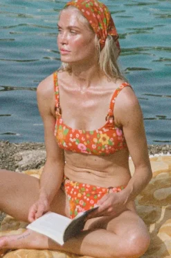 Pomelia Ring Scoop Top