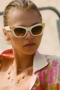 Sunshine with Brown Gradient Lens